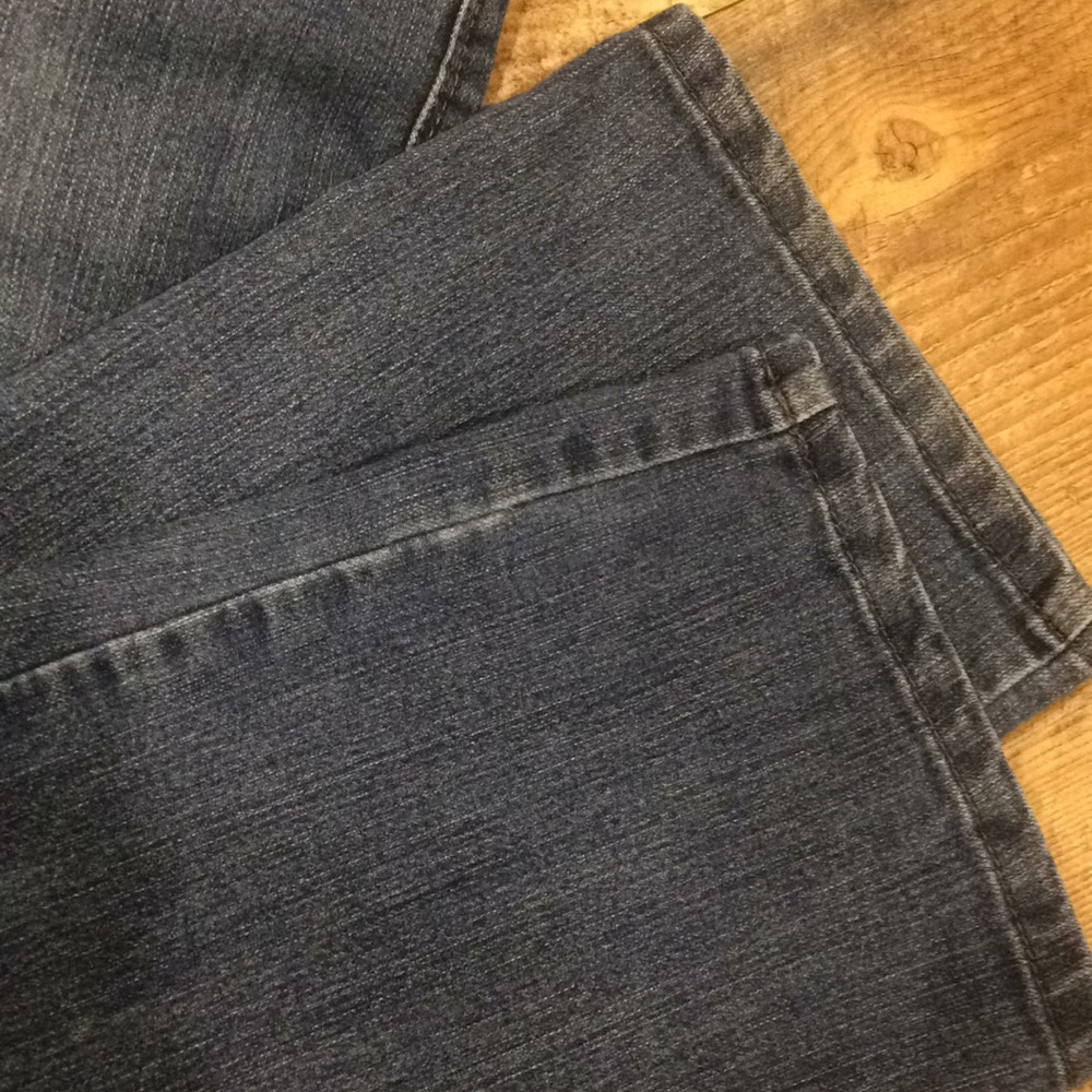 Jeans - Picture 3 of 4